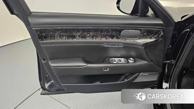 Genesis G90 (RS4) id 4541147 из Кореи 16