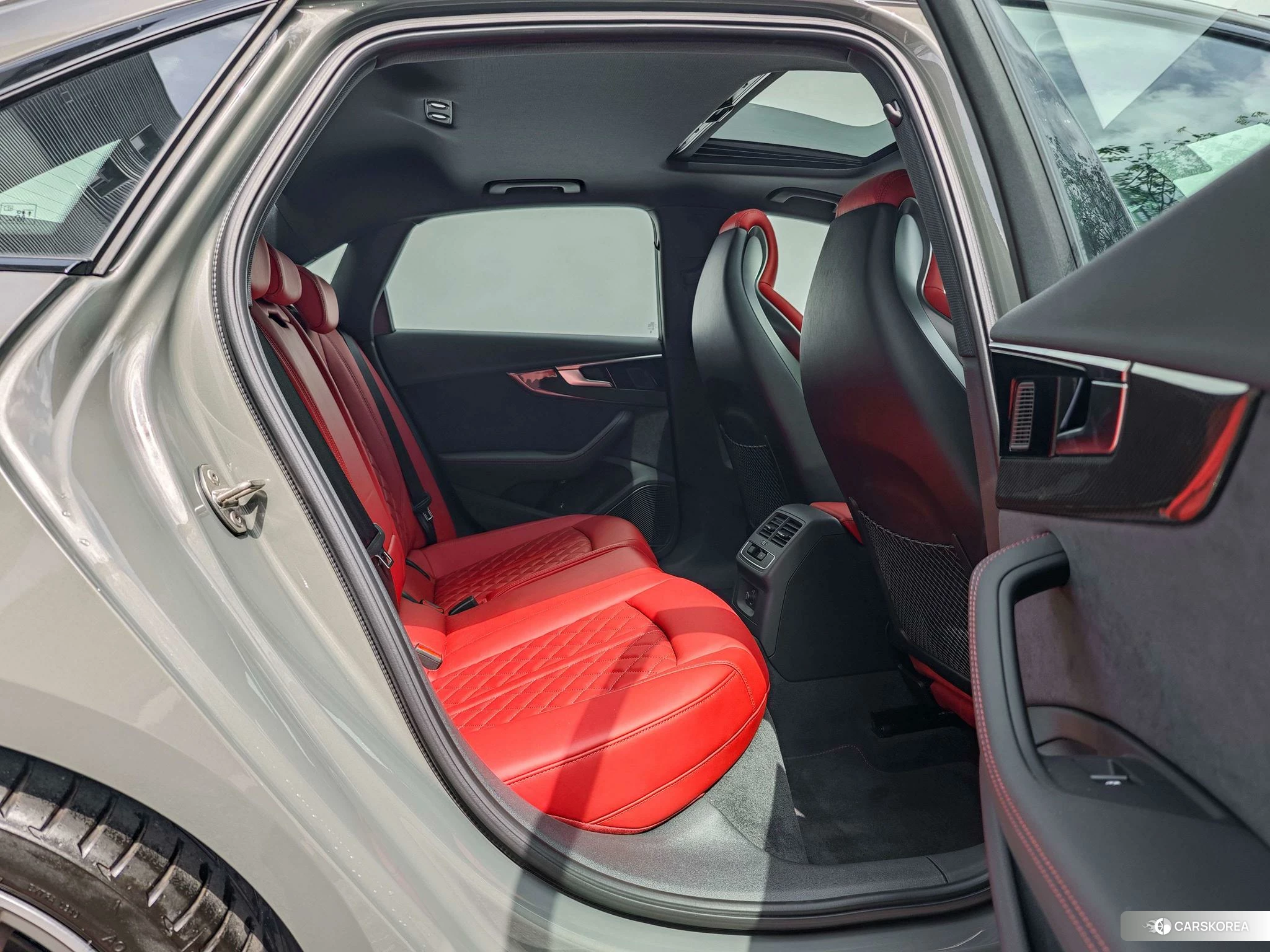 Audi S4 id 4454364 из Китая 16