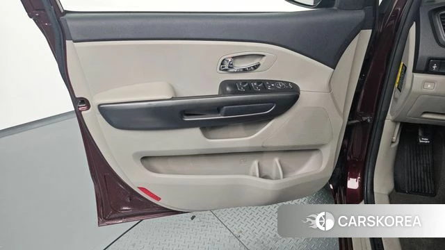 Kia The New Carnival id 4490956 из Кореи 16