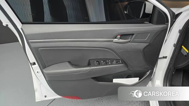 Hyundai Avante AD id 4502786 из Кореи 16