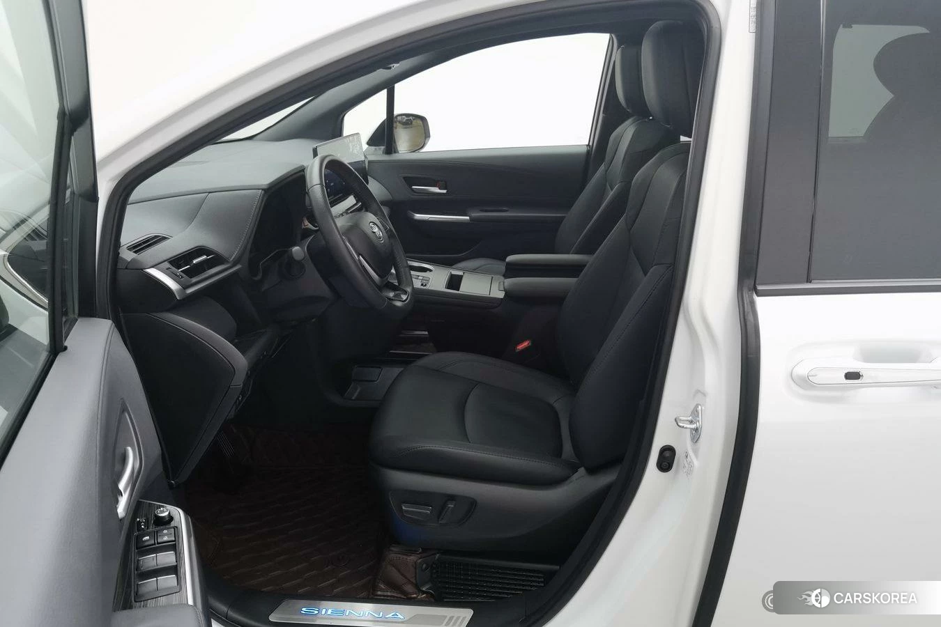 Toyota Sienna id 4510848 из Китая 16