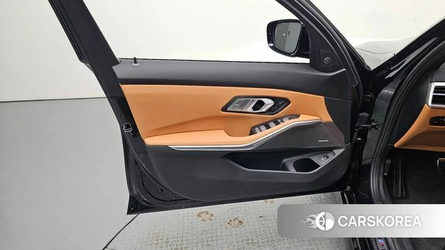 BMW 3 Series (G20) id 4565711 из Кореи 16