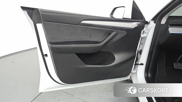 Tesla Model Y id 4778183 из Кореи 16