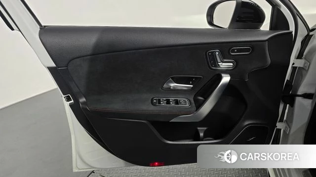 Mercedes-Benz A-Class W177 id 4623000 из Кореи 16
