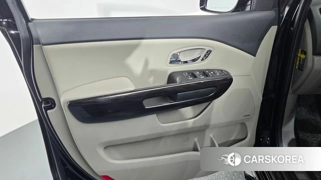 Kia The New Carnival id 4508028 из Кореи 16