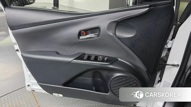 Toyota Prius 4th Generation id 4303138 из Кореи 16