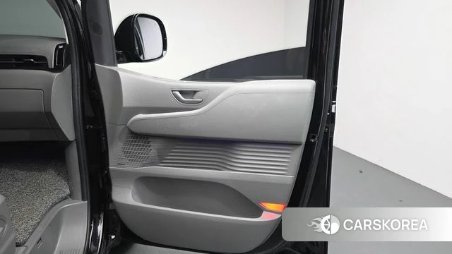 Hyundai Staria id 4468832 из Кореи 16
