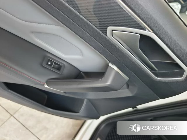 Volkswagen Tiguan L id 4321335 из Китая 16