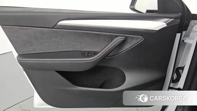 Tesla Model Y id 4691572 из Кореи 16