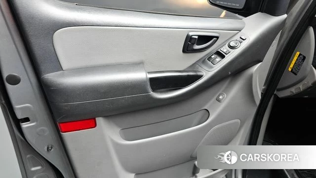 Hyundai The New Grand Starex id 4642880 из Кореи 16