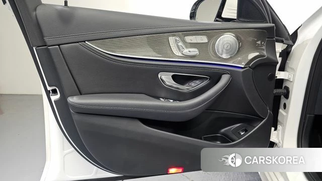 Mercedes-Benz E-Class W213 id 4567928 из Кореи 16