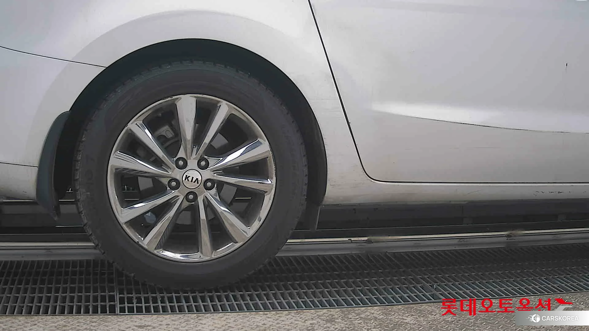 Kia Carnival id 3869437 из Кореи 16