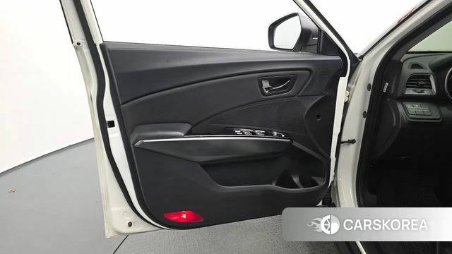 Ssangyong Tivoli Armor id 4760424 из Кореи 16