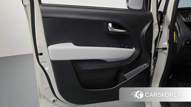 Kia The New Kia Ray EV id 4691563 из Кореи 16