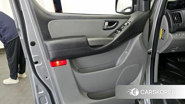 Hyundai The New Grand Starex id 4390645 из Кореи 16