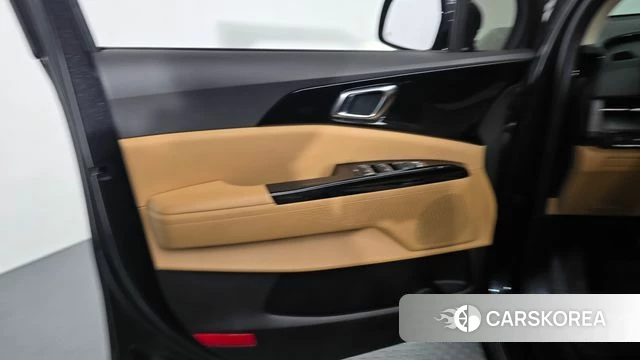 Kia Carnival 4th generation id 4529887 из Кореи 16