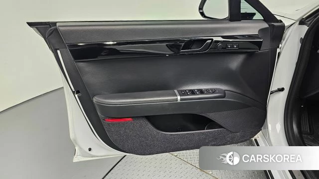 Hyundai Grandeur (GN7) id 4292212 из Кореи 16
