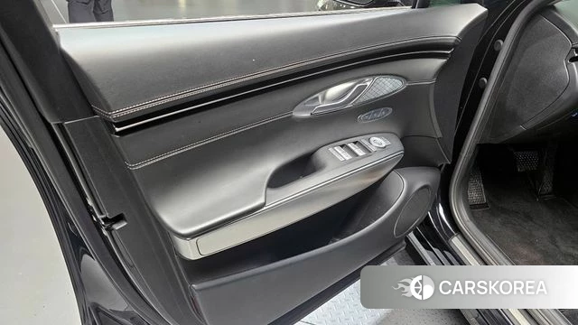 Genesis GV70 id 4224444 из Кореи 16