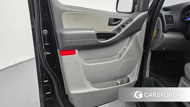 Hyundai The New Grand Starex id 4637506 из Кореи 16