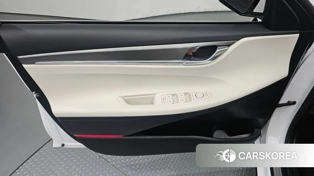 Hyundai The New Grandeur IG Hybrid id 4529064 из Кореи 16