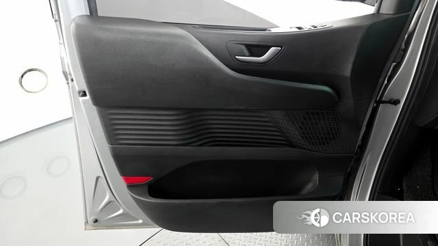 Hyundai Staria id 4321833 из Кореи 16