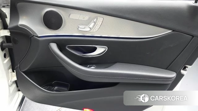 Mercedes-Benz E-Class W213 id 4785472 из Кореи 16