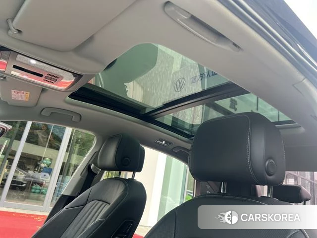 Volkswagen Passat id 4258458 из Китая 16