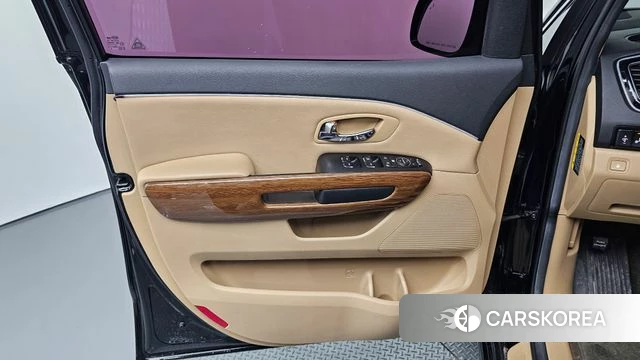 Kia All New Carnival id 4417375 из Кореи 16