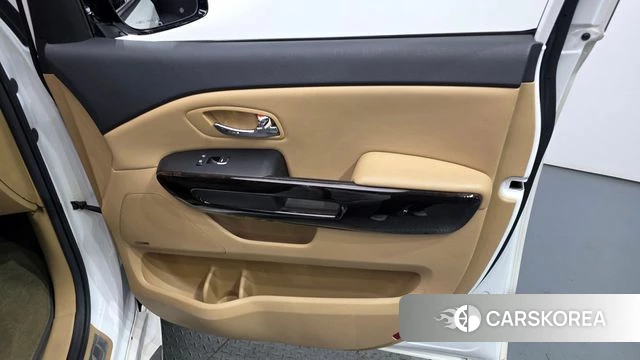 Kia The New Carnival id 4483255 из Кореи 16