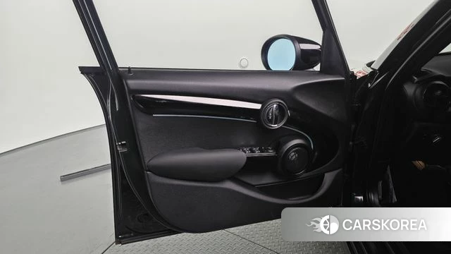 Mini Cooper S id 4186631 из Кореи 16