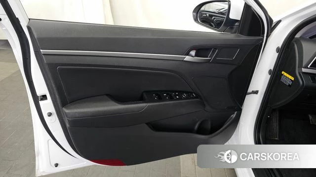Hyundai Avante AD id 4356929 из Кореи 16
