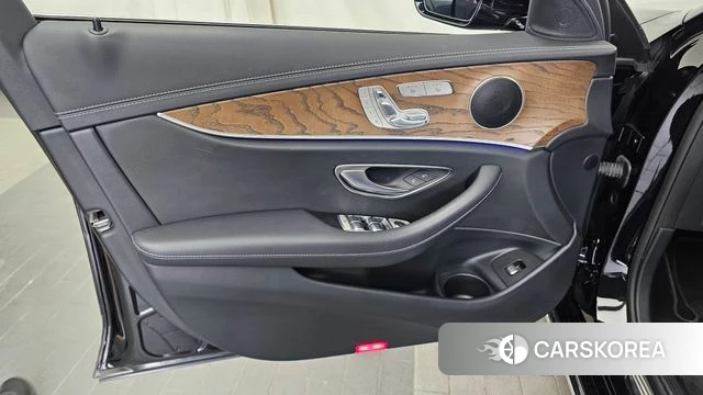 Mercedes-Benz E-Class W213 id 4500545 из Кореи 16