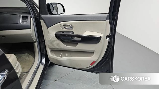 Kia The New Carnival id 4385042 из Кореи 16