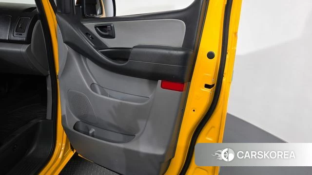 Hyundai The New Grand Starex id 4937809 из Кореи 16