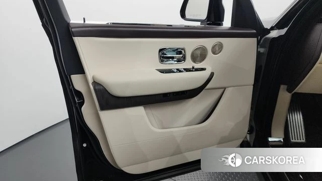 Rolls-Royce Cullinan id 4459043 из Кореи 16