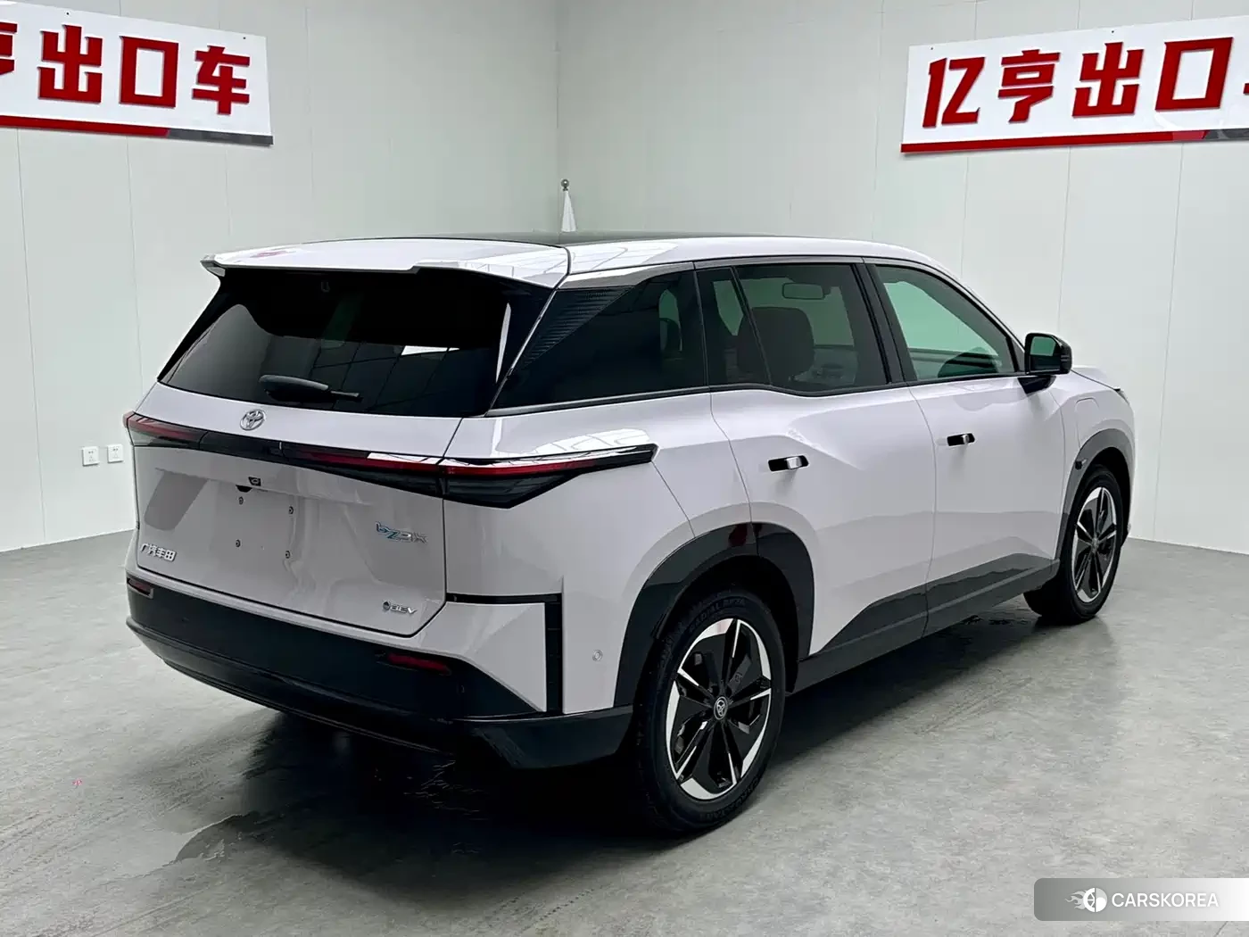 Toyota Platinum Wisdom 3X id 4589165 из Китая 16