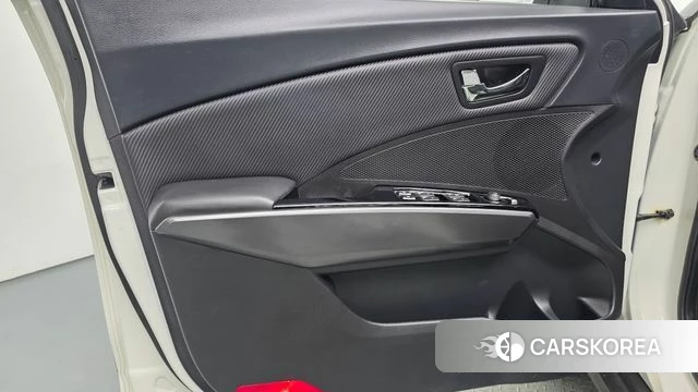 Ssangyong Berry New Tivoli id 4188106 из Кореи 16