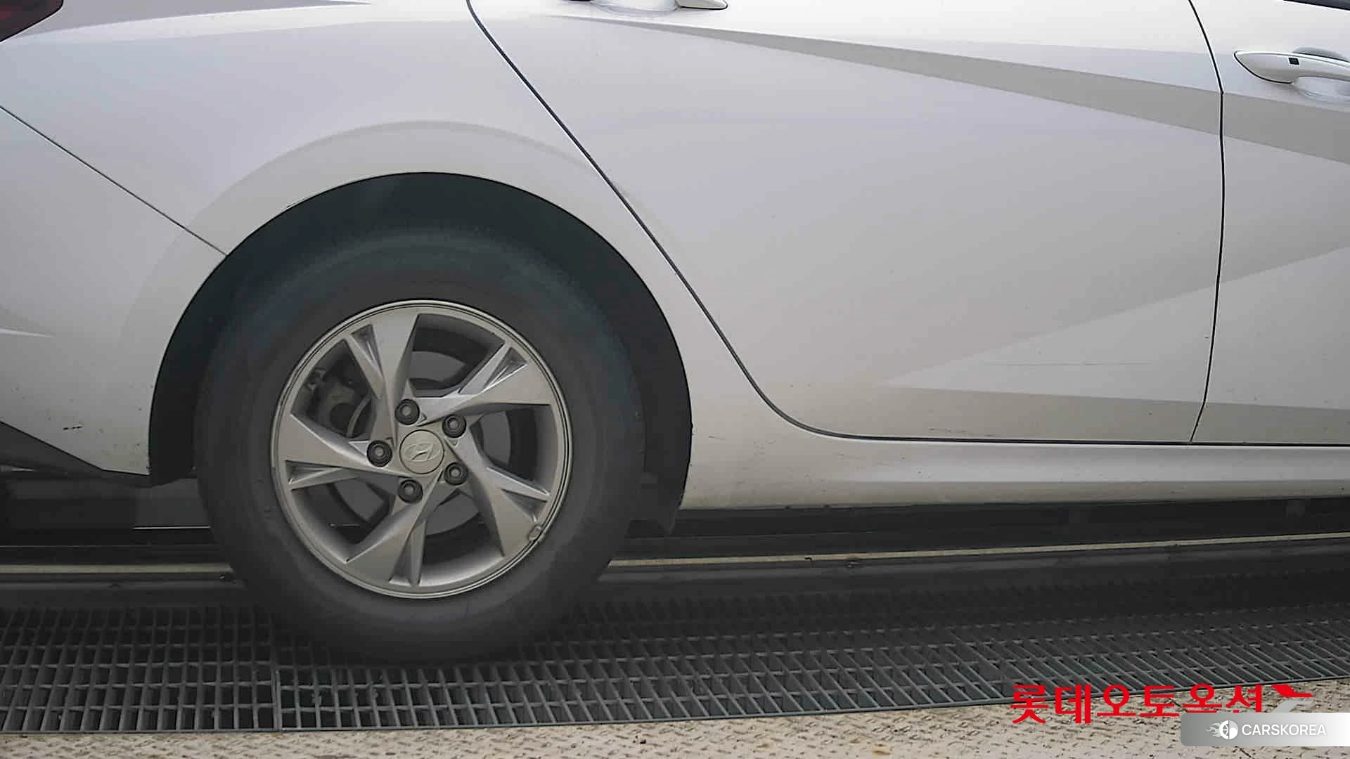 Hyundai Avante id 4902381 из Кореи 16