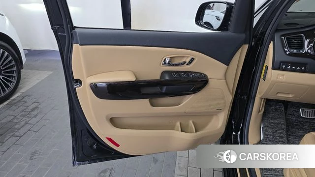 Kia The New Carnival id 4483328 из Кореи 16