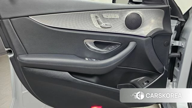 Mercedes-Benz E-Class W213 id 4698972 из Кореи 16