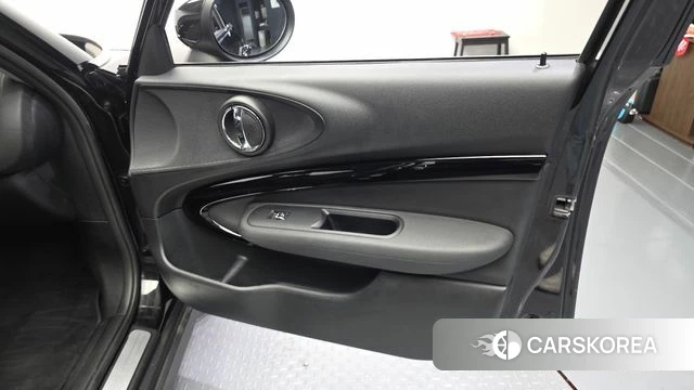 Mini Cooper D Clubman id 4688238 из Кореи 16