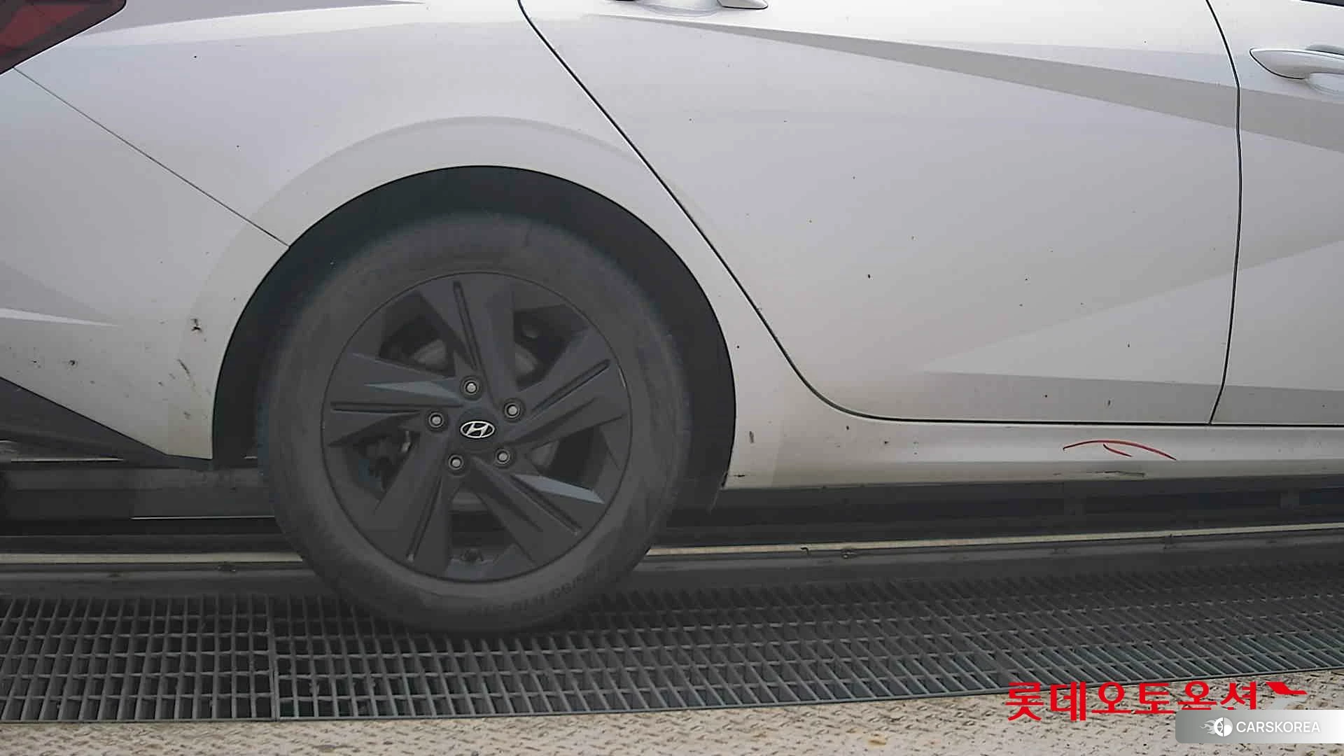 Hyundai Avante Hybrid id 4679332 из Кореи 16