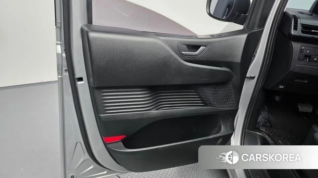 Hyundai Staria id 4671171 из Кореи 16
