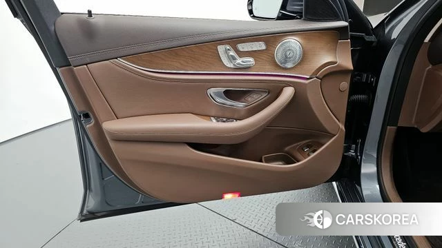 Mercedes-Benz E-Class W213 id 4384090 из Кореи 16