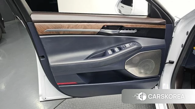 Genesis G90 id 4605207 из Кореи 16
