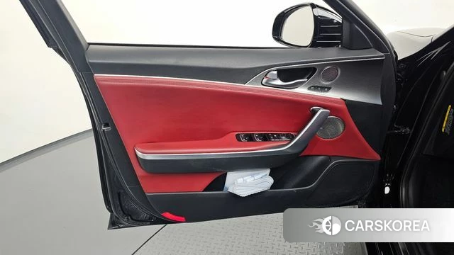 Kia Stinger id 4447901 из Кореи 16
