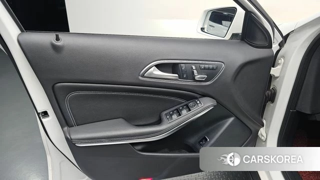 Mercedes-Benz GLA-Class X156 id 4496458 из Кореи 16