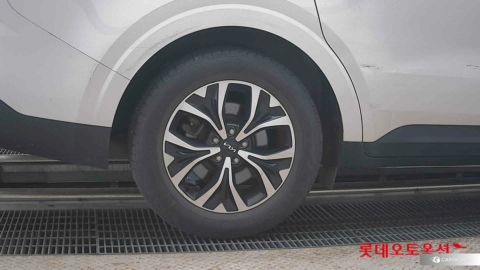 Kia Carnival id 4498422 из Кореи 16