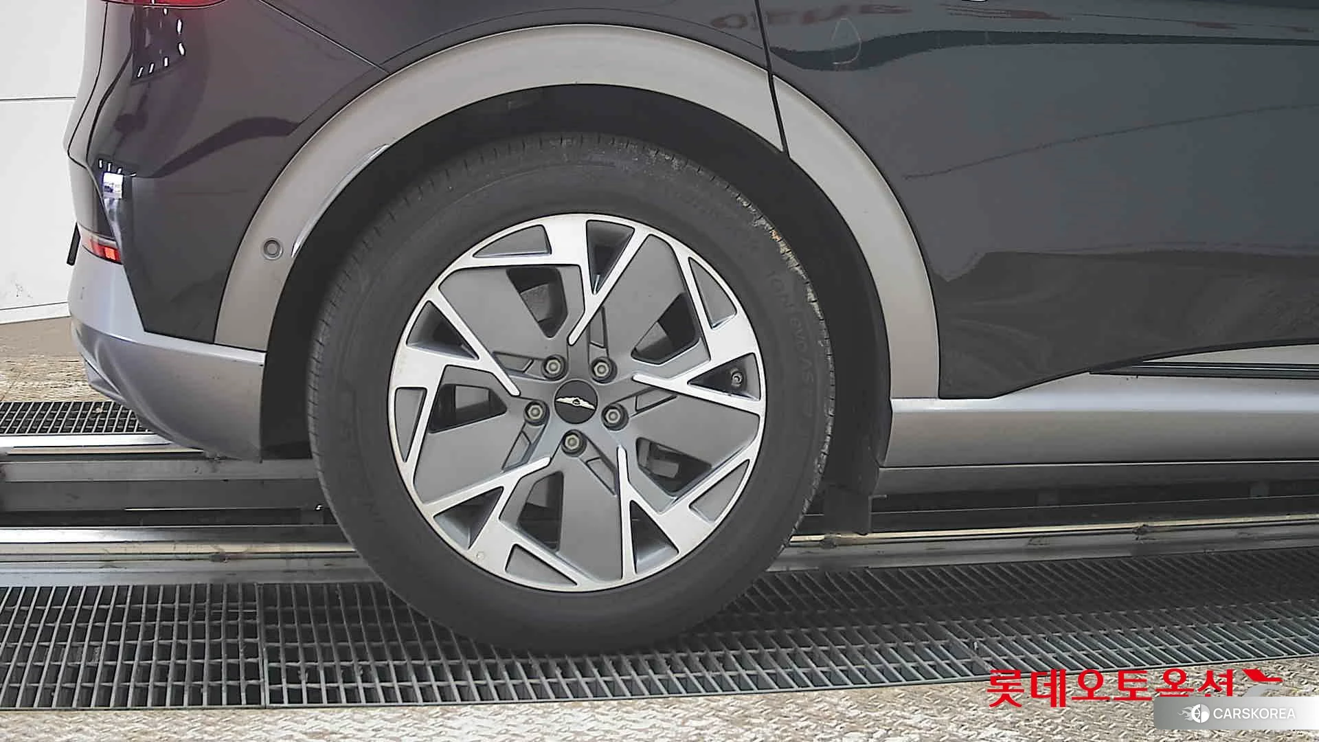 Hyundai GV60 id 3888349 из Кореи 16