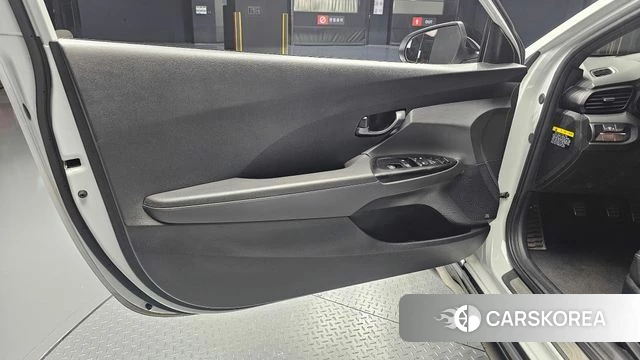 Hyundai Veloster (JS) id 4677673 из Кореи 16